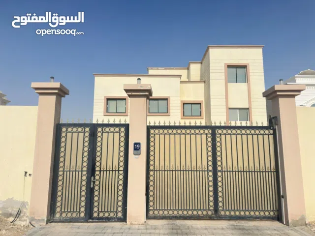 500 m2 4 Bedrooms Villa for Sale in Abu Dhabi Muroor Area