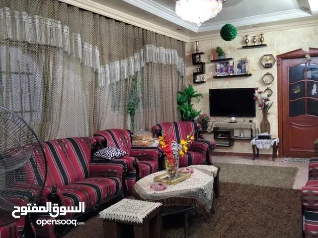 400 m2 More than 6 bedrooms Villa for Sale in Zarqa Al Zarqa Al Jadeedeh