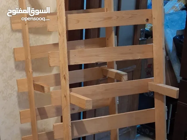 قواعد تخت خشب عدد 2 بسعر حرق