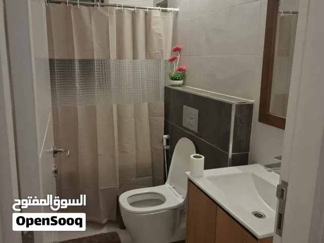 عدة شقق فارغة و مفروشة للايجار في منطقة الارسال - المصايف