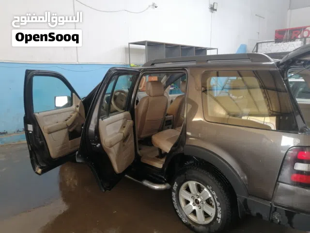 2007 Ford Explorer Base