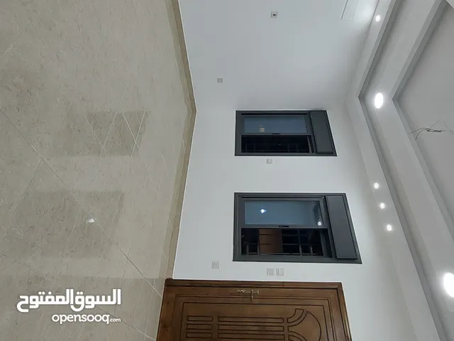 114 m2 3 Bedrooms Apartments for Sale in Aqaba Al Sakaneyeh 9