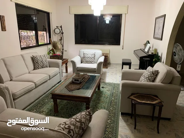 325 m2 4 Bedrooms Apartments for Rent in Amman Abdoun