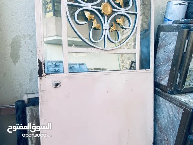 باب حديد وبي جام