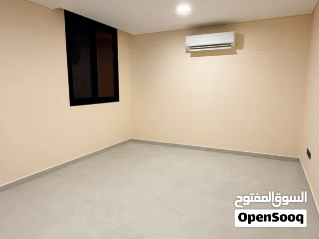 شقة دوبلكس لايجار الشهري في العذيبة غرفتين عدد الحمامات 2 الايجار 180 ريال