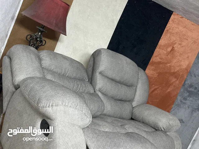 ثنائية ريكلاينر (recliner)