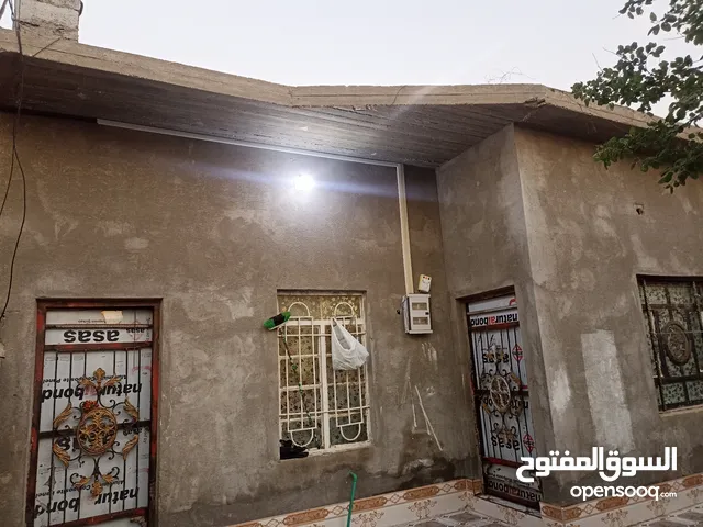 850 m2 More than 6 bedrooms Townhouse for Sale in Basra Al-Hartha