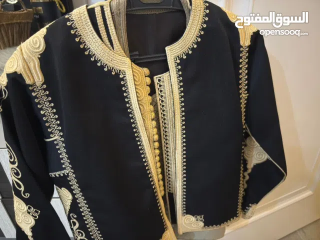 زبون اولاد نص يد في حالة ممتازة مقاس 10 يوجد توصيل