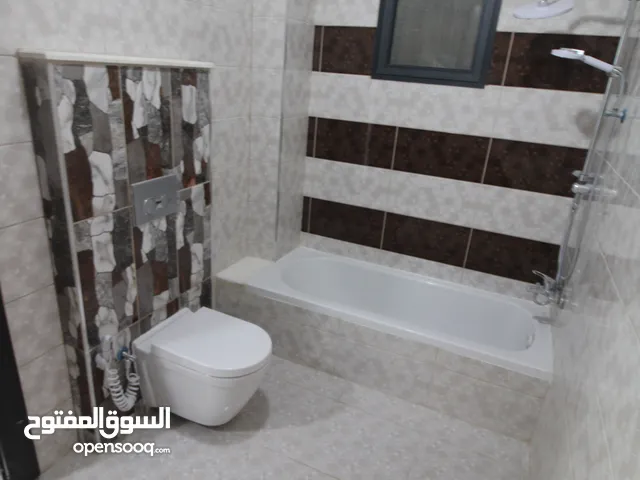 180 m2 3 Bedrooms Apartments for Rent in Ramallah and Al-Bireh Al Baloue