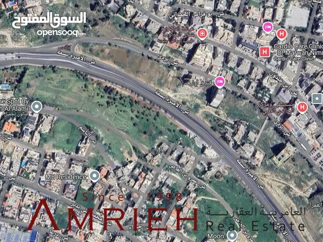 ارض 758 م للبيع في الدوار الثالث / بالقرب من مستشفى الخالدي (موقع و اطلاله مميزة)
