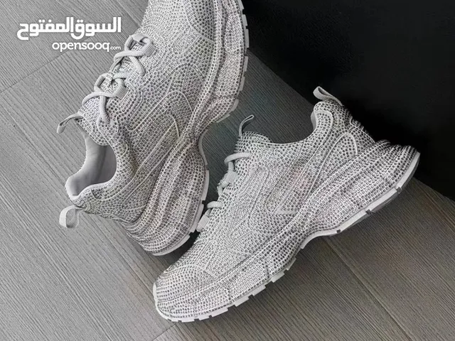 Beige Comfort Shoes in Jeddah
