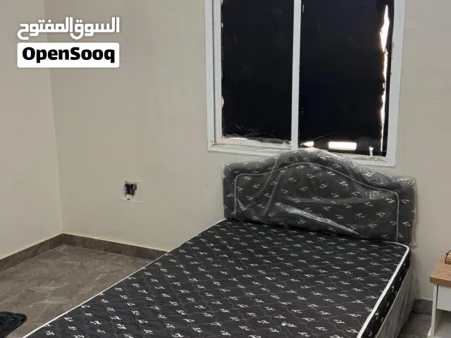 اثاث مستحدم شبه جديد