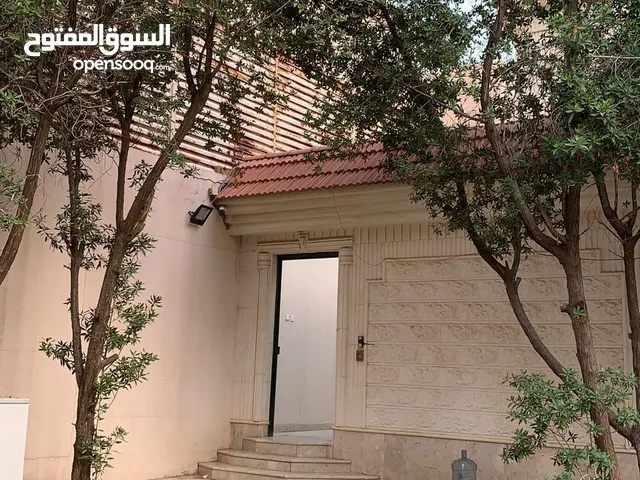 160 m2 3 Bedrooms Apartments for Rent in Al Riyadh Al Jazirah