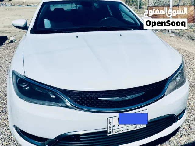 2016 كرايسلر 200 LX