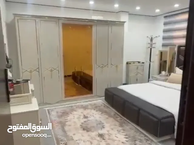 شقق مؤثثة للأيجار