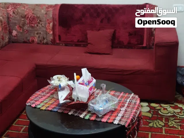 كورنر للبيع 9 مقاعد مع طاولة وسط وسجاده