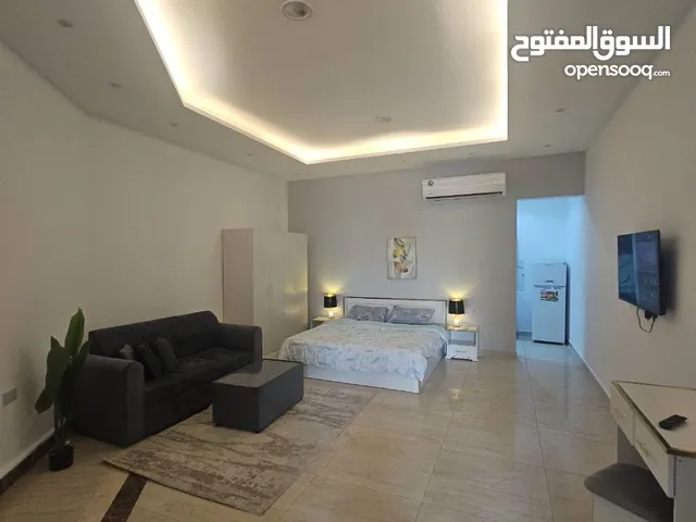 للايجار استوديو مفروش vip في منطقة الصاروج الشبحات