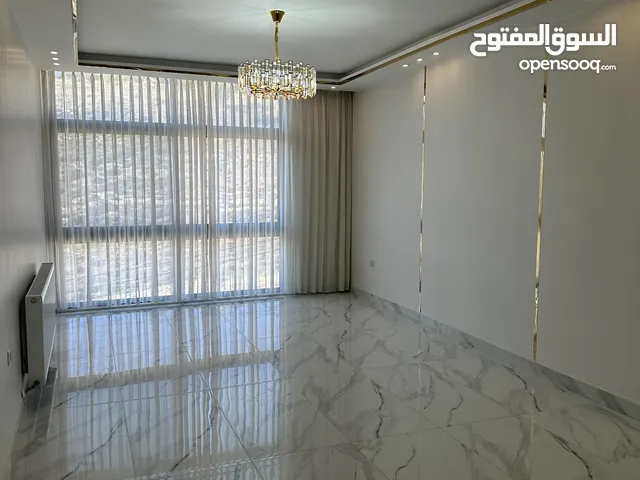 220 m2 More than 6 bedrooms Apartments for Sale in Amman Al-Thuheir