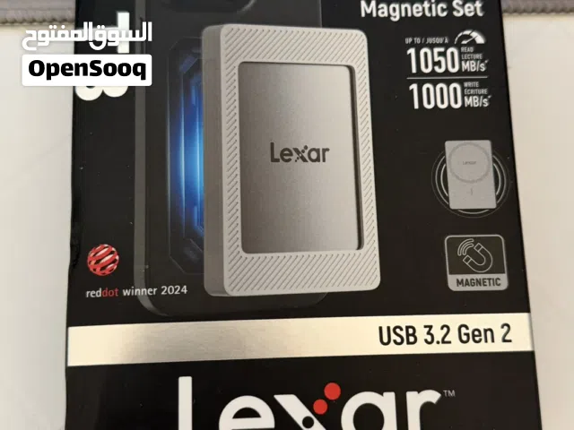 مساحة تخزين من شركة lexar