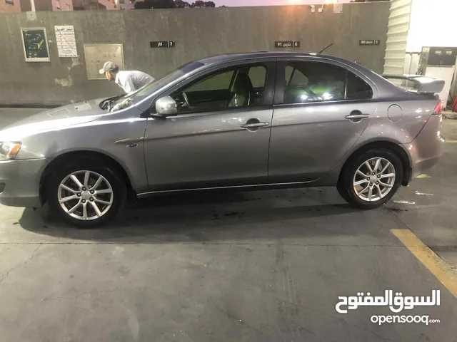 ميتسوبيشي فراشه يوجد فيها قاعات 079668056