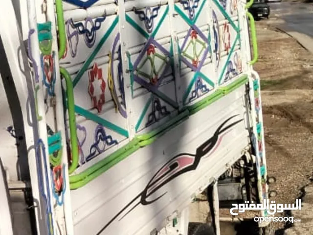 صندوق مع حوض اسوزو للبيع بسعر مغري