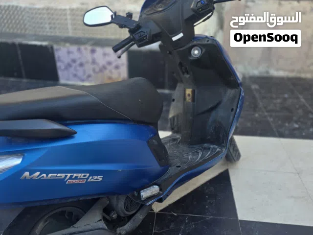 دراجه للبيع مستعجل لغايات السفر  السعر قابل للتفاوض دراجه موديل 2022 هيرو ممشاها 15الف