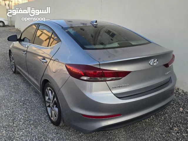 Used Hyundai Elantra in Al Dakhiliya