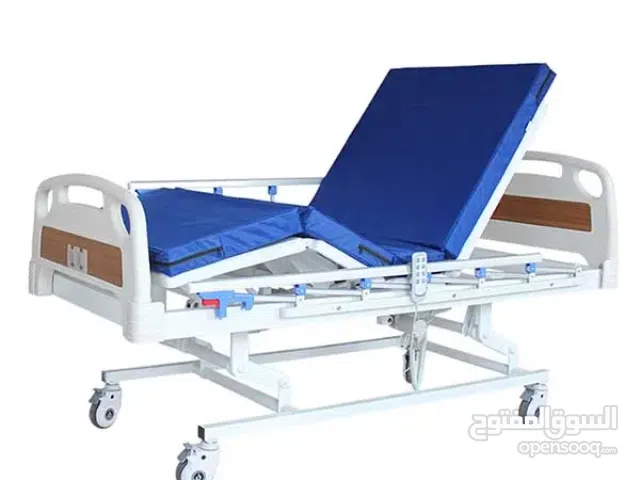 سرير كهربائي ويدوي للإيجار الشهري. لا تشتري، استأجر واحداً. سرير وكراسي متحركة