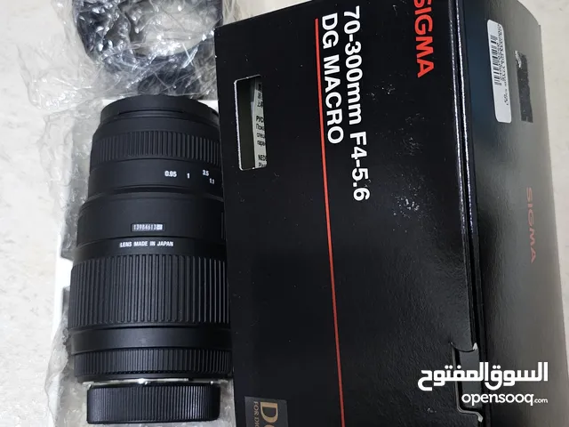 Sigma 70-300 F4-5.6 DG Macro lens Made in Japan