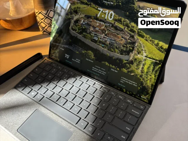 Microsoft surface Pro 8 - i7 Gen11 13” OLED touchscreen 16GBbRam 256GB and original windows 11
