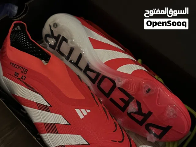 جوتي اديداس رقم 1 ( المحترفين ) جديد قياس 42