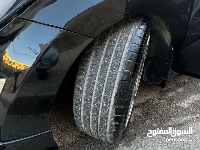 جنط مورانو وكوشوك قياس 228,40,18 للبيع بحاله ممتازه كوشوك فوق النص عمر جنط مدهون جديد موجود بالرصيفه
