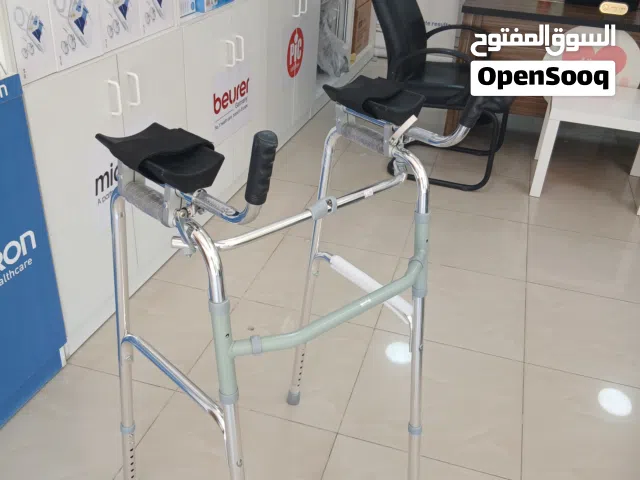 ووكر بالكوع قابل للتعديل والطي مساعد مشي بمساند للذراعين لكبار السن Elbow Walker للعلاج الطبيعي