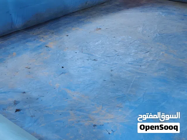 بركه ماء قوارب