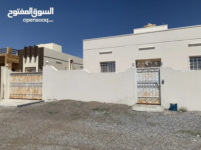 200 m2 2 Bedrooms Apartments for Rent in Al Dakhiliya Nizwa