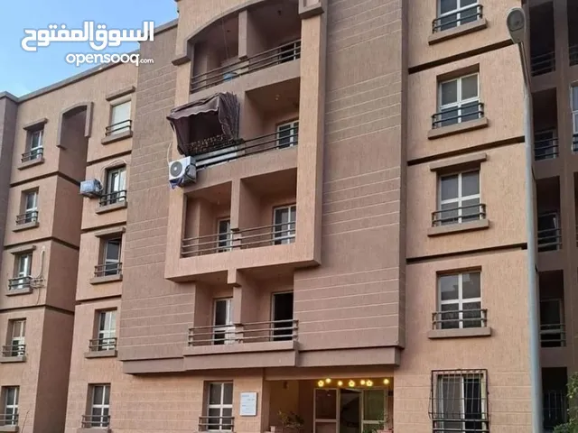 200 m2 3 Bedrooms Apartments for Sale in Giza Mariotia