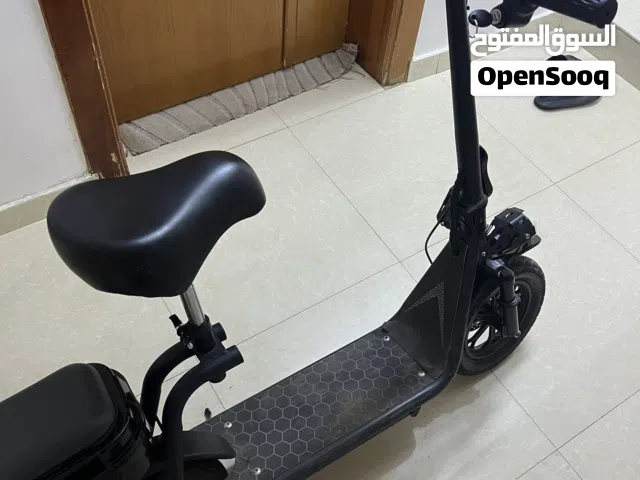 للبيع سكوتر ابو سله نضيف جدا جدا استعمال شهر ونص