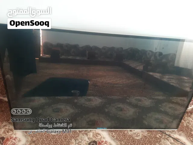 شاشه 43 " بحاله ممتازة او البدل على شاشه سمارت