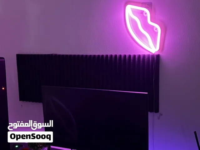 طاولة مكتبيه rgb