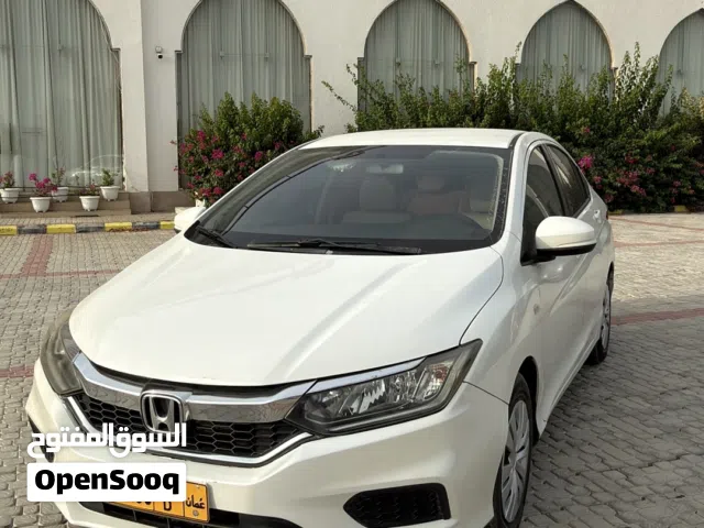2018 هوندا سيتى Standard