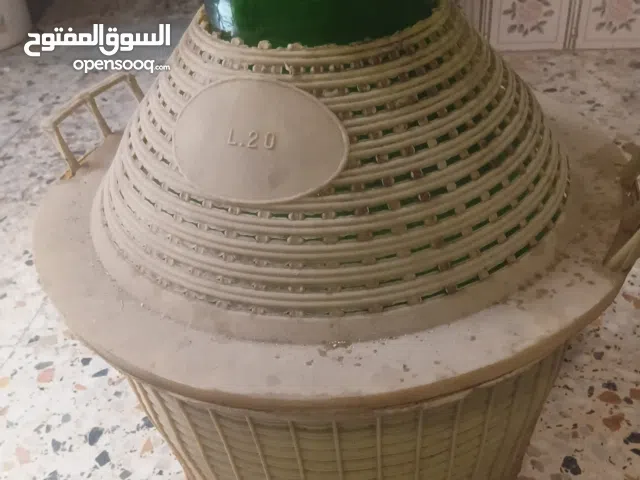 مطلوب حافظه زيت زي اللي في الصوره