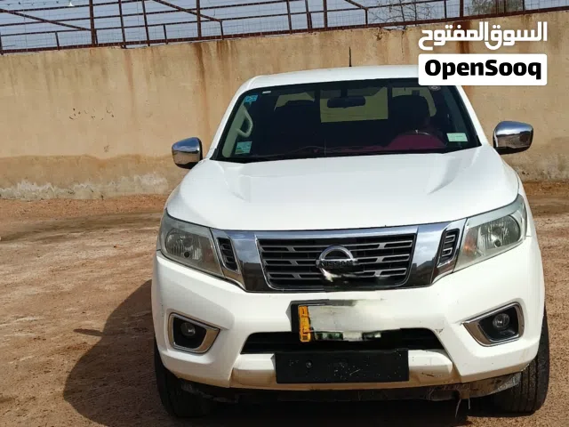 2017 نيسان نافارا LE