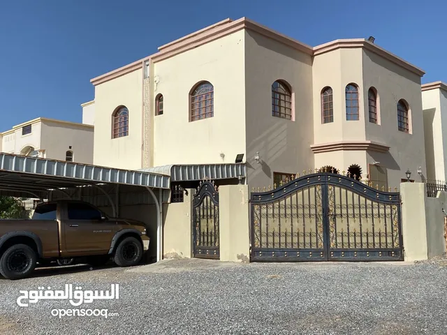 300 m2 More than 6 bedrooms Villa for Sale in Muscat Al Maabilah