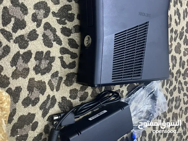 اكس بوكس360 للبيع نضيف جداً شرط الفحص