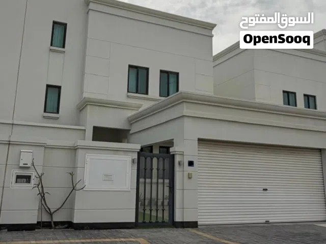 300 m2 4 Bedrooms Villa for Rent in Muharraq Diyar Al Muharraq