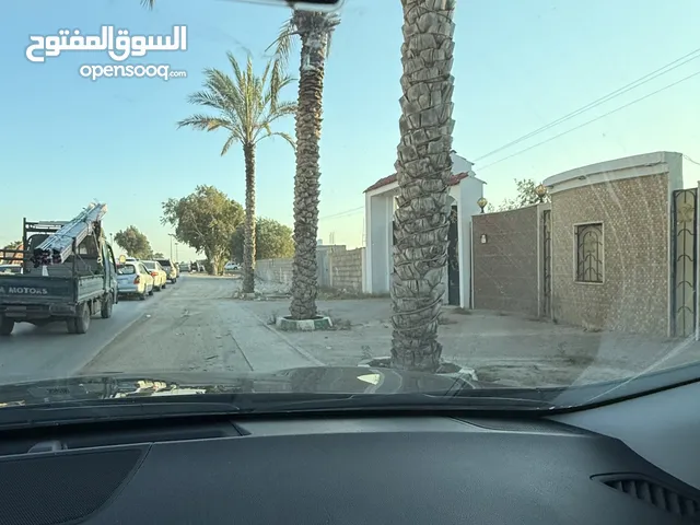 فيلا خدمية للايجار