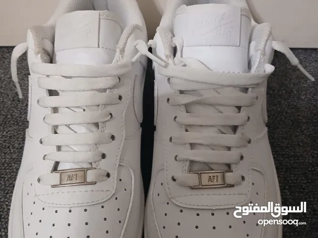 Air Force 1 uk/7 EU/41- Good Condition barely used.