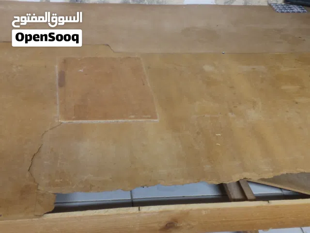 تخت جرباية مكسور يرادلة ترتيب ايطارة قوي يرادله معاكسه بس قيمه واخذه