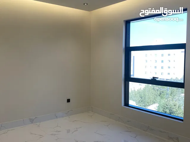170 m2 3 Bedrooms Apartments for Rent in Al Khobar Al Hamra