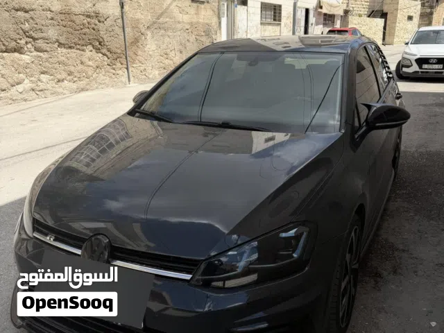 2014, فولكسفاغن, جولف MK, Standard